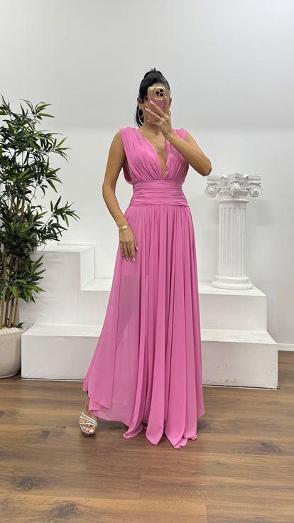 Pembe Derin V Yaka Özel Tasarım Şifon Abiye Elbise